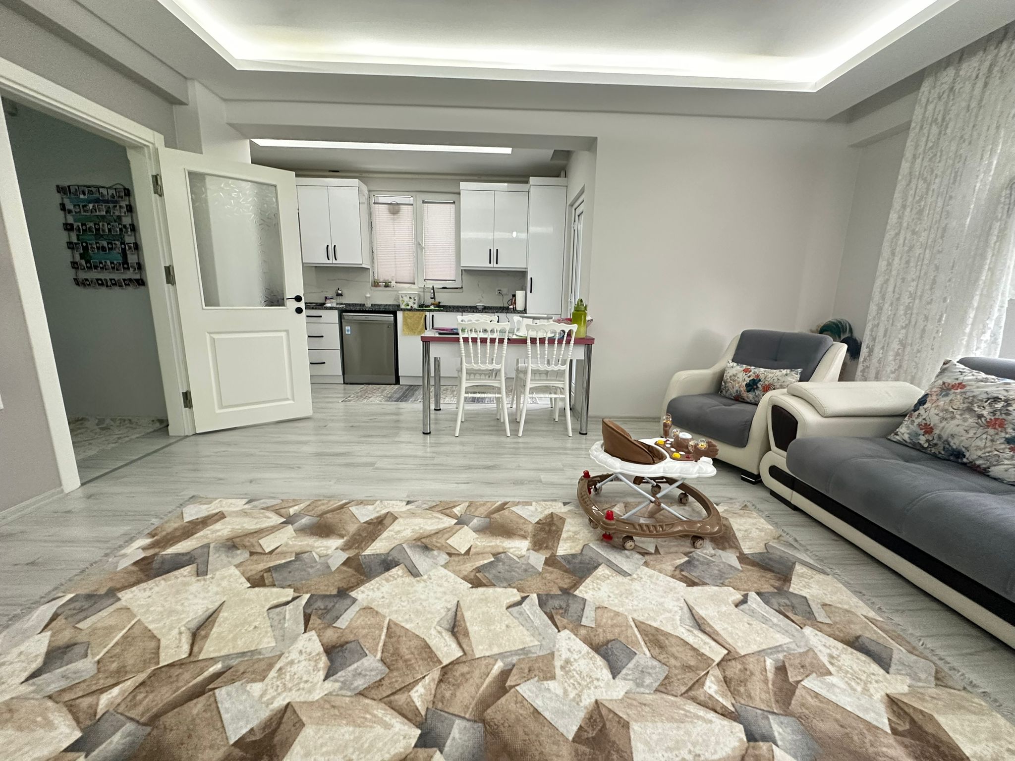 *MABELDEN !!ACİLL!! MEYDANA HASTANEYE 10 ADIM FIRSAT GENİŞ 2+1**